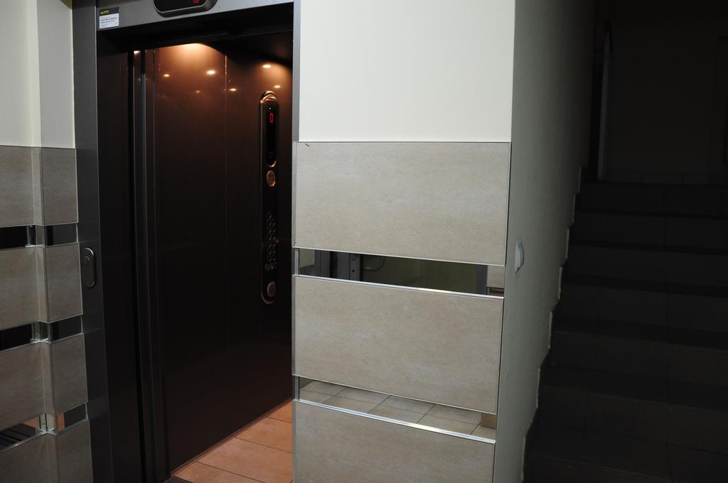 Color Apartment Krakow Ngoại thất bức ảnh